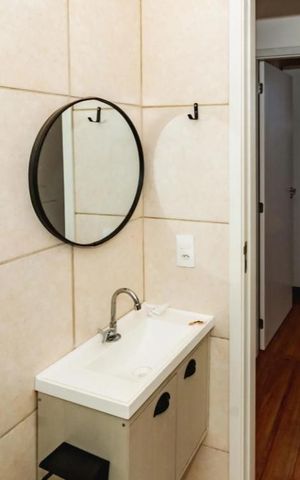 Apartamento para alugar com 52m², 2 quartos e 1 vaga Apartamento para alugar com 52m², 2 quartos e 1 vagaBanheiro social