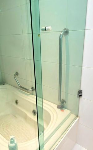 Apartamento à venda com 110m², 2 quartos e sem vaga Apartamento à venda com 110m², 2 quartos e sem vagaBanheiro