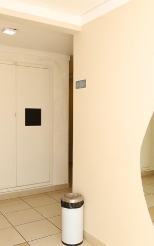 Apartamento à venda com 32m², 2 quartos e sem vagaÁrea comum - Saguão do prédio