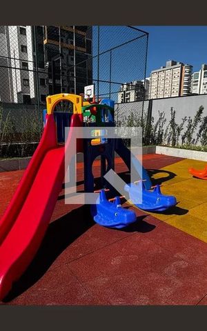 Apartamento à venda com 112m², 2 quartos e 3 vagas Apartamento à venda com 112m², 2 quartos e 3 vagasÁrea comum - Playground