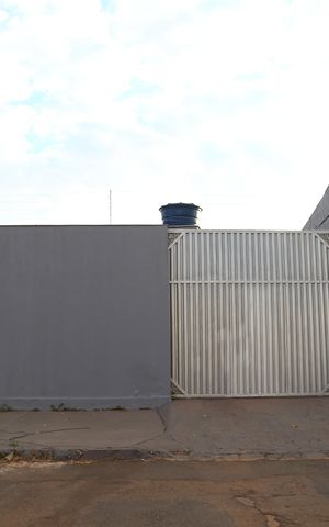Casa para alugar com 448m², 4 quartos e 5 vagasEntrada dos fundos - Fachada dos fundos - Casa de esquina