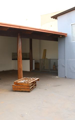 Casa para alugar com 448m², 4 quartos e 5 vagasQuintal/Garagem