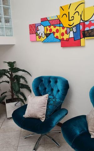 Casa de condomínio à venda com 784m², 5 quartos e 3 vagas Casa de condomínio à venda com 784m², 5 quartos e 3 vagasSala