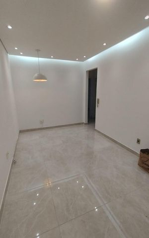 Apartamento à venda com 45m², 2 quartos e 1 vaga Apartamento à venda com 45m², 2 quartos e 1 vagaSala