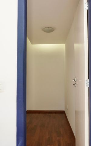 Apartamento à venda com 132m², 3 quartos e 2 vagas Apartamento à venda com 132m², 3 quartos e 2 vagasEscritório