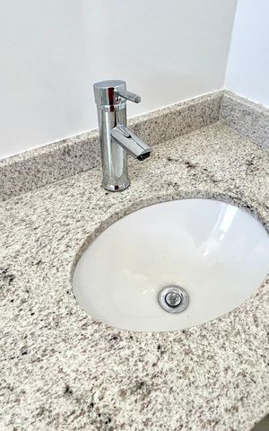 Apartamento para alugar com 62m², 2 quartos e 2 vagas Apartamento para alugar com 62m², 2 quartos e 2 vagasBanheiro 1