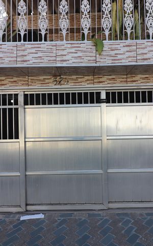 Casa à venda com 125m², 2 quartos e 3 vagasFachada
