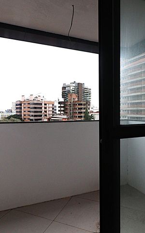 Apartamento à venda com 119m², 3 quartos e 2 vagasSacada do Quarto 2