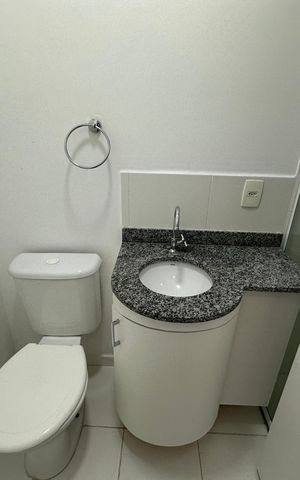 Apartamento à venda com 67m², 3 quartos e 2 vagas Apartamento à venda com 67m², 3 quartos e 2 vagasBanheiro Social