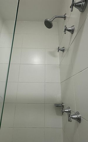 Apartamento à venda com 67m², 3 quartos e 2 vagas Apartamento à venda com 67m², 3 quartos e 2 vagasBanheiro Social