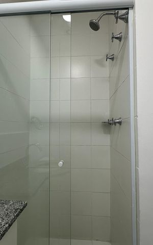 Apartamento à venda com 67m², 3 quartos e 2 vagas Apartamento à venda com 67m², 3 quartos e 2 vagasBanheiro Social