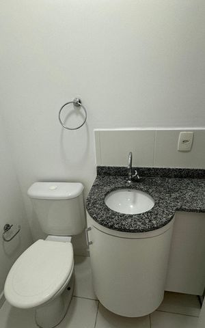 Apartamento à venda com 67m², 3 quartos e 2 vagas Apartamento à venda com 67m², 3 quartos e 2 vagasBanheiro Social