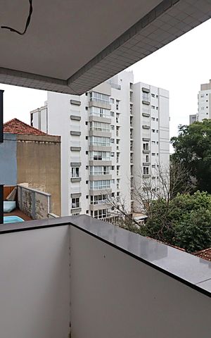 Apartamento à venda com 123m², 3 quartos e 2 vagasSacada do Quarto 2