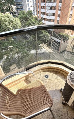 Apartamento à venda com 125m², 3 quartos e 2 vagasVaranda do Quarto 2