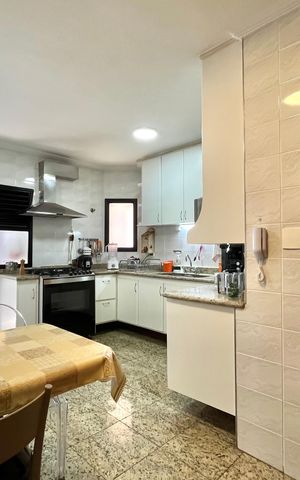 Apartamento à venda com 125m², 3 quartos e 2 vagasCozinha