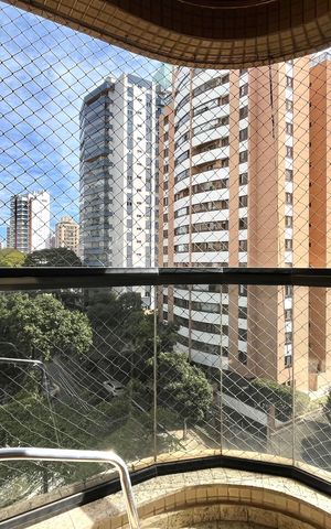 Apartamento à venda com 125m², 3 quartos e 2 vagasVaranda do Quarto 2
