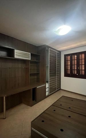 Casa à venda com 1950m², 3 quartos e 16 vagas