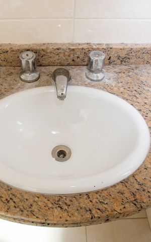 Apartamento para alugar com 68m², 3 quartos e 2 vagasBanheiro da Suíte