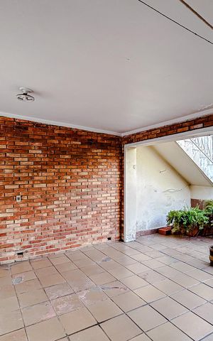 Casa à venda com 111m², 2 quartos e 2 vagasGaragem