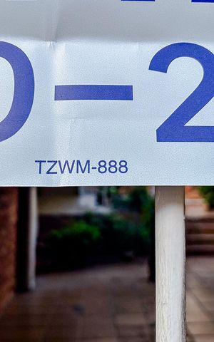 Casa à venda com 111m², 2 quartos e 2 vagasPlaca