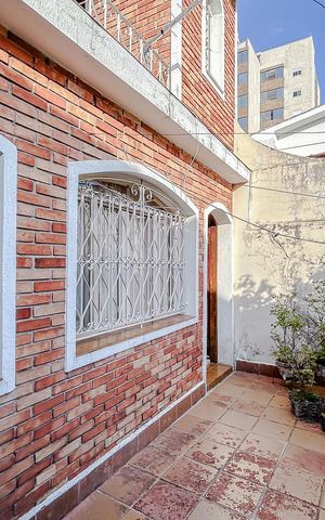 Casa à venda com 111m², 2 quartos e 2 vagasÁrea externa