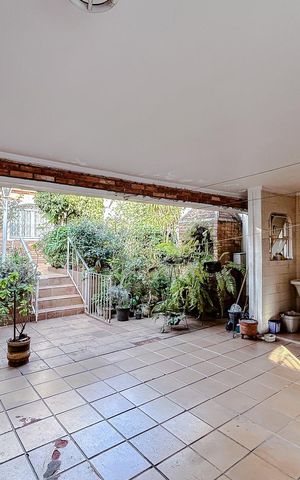 Casa à venda com 111m², 2 quartos e 2 vagasGaragem