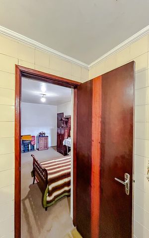 Casa à venda com 111m², 2 quartos e 2 vagasBanheiro da Suíte