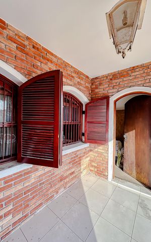 Casa à venda com 111m², 2 quartos e 2 vagasVaranda do Quarto 
