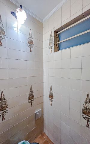 Casa à venda com 111m², 2 quartos e 2 vagasLavabo