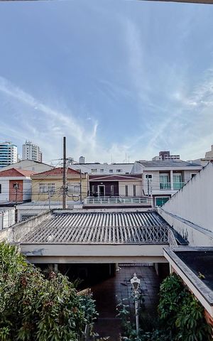 Casa à venda com 111m², 2 quartos e 2 vagasVista da varanda do quarto