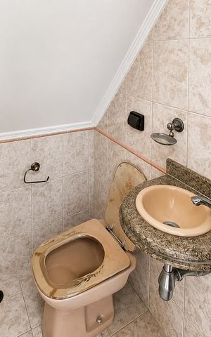 Casa à venda com 113m², 2 quartos e 2 vagasBanheiro