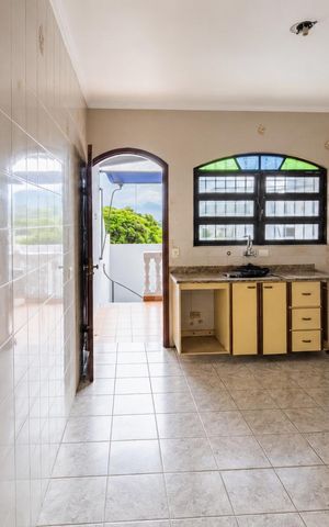 Casa à venda com 113m², 2 quartos e 2 vagasCozinha