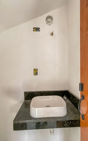 Casa à venda com 65m², 2 quartos e 2 vagas Casa à venda com 65m², 2 quartos e 2 vagasLavabo