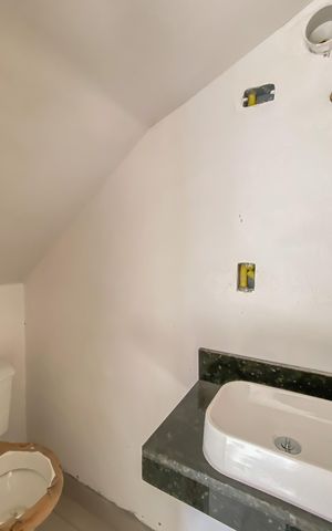 Casa à venda com 65m², 2 quartos e 2 vagas Casa à venda com 65m², 2 quartos e 2 vagasLavabo