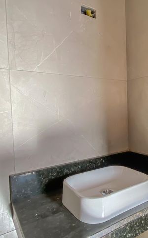 Casa à venda com 65m², 2 quartos e 2 vagas Casa à venda com 65m², 2 quartos e 2 vagasBanheiro da Suíte 2