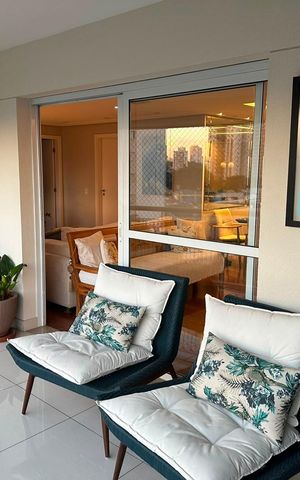 Apartamento à venda com 120m², 3 quartos e 2 vagasVaranda