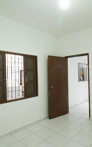Casa para alugar com 50m², 1 quarto e sem vaga Casa para alugar com 50m², 1 quarto e sem vagaQuarto