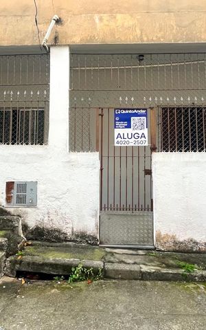 Casa para alugar com 50m², 1 quarto e sem vaga Casa para alugar com 50m², 1 quarto e sem vagaFachada