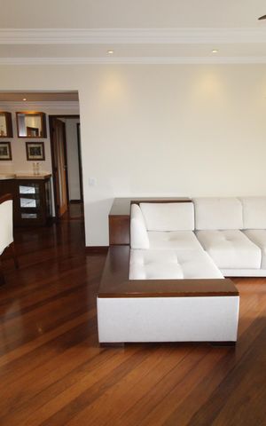 Apartamento para alugar com 120m², 3 quartos e 2 vagasSala