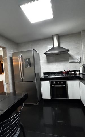 Apartamento à venda com 170m², 4 quartos e 4 vagasCozinha