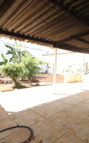 Casa para alugar com 82m², 2 quartos e 5 vagasVaranda