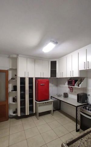 Apartamento à venda com 98m², 2 quartos e sem vaga Apartamento à venda com 98m², 2 quartos e sem vagaCozinha