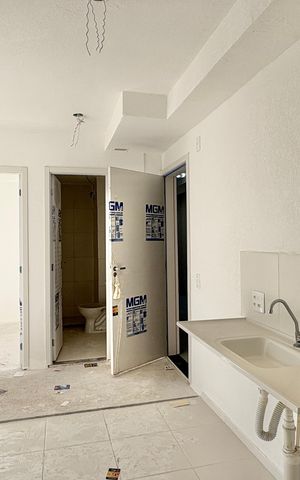 Apartamento à venda com 32m², 2 quartos e sem vaga Apartamento à venda com 32m², 2 quartos e sem vagaÁrea de Serviço