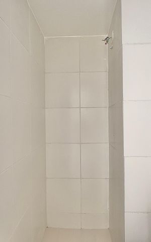 Apartamento à venda com 32m², 2 quartos e sem vaga Apartamento à venda com 32m², 2 quartos e sem vagaBanheiro