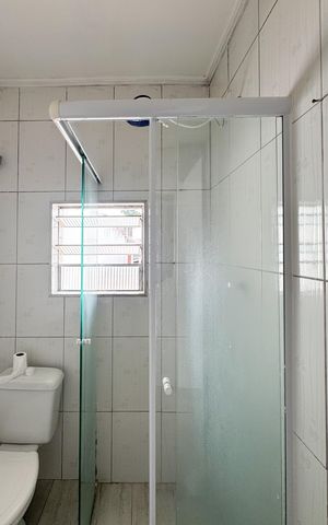 Casa para alugar com 45m², 1 quarto e 1 vaga Casa para alugar com 45m², 1 quarto e 1 vagaBanheiro Social