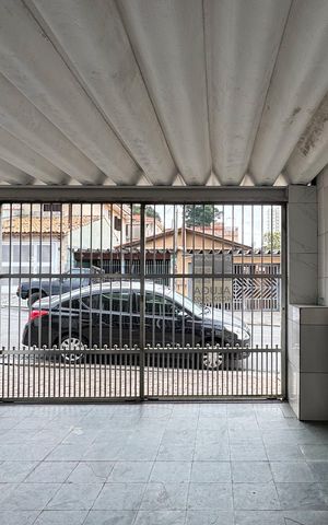 Casa para alugar com 45m², 1 quarto e 1 vaga Casa para alugar com 45m², 1 quarto e 1 vagaGaragem