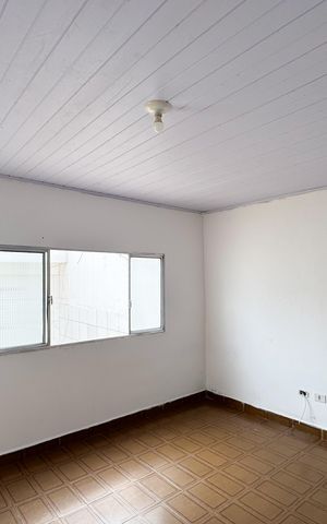 Casa para alugar com 45m², 1 quarto e 1 vaga Casa para alugar com 45m², 1 quarto e 1 vagaSala