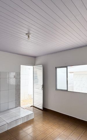 Casa para alugar com 45m², 1 quarto e 1 vaga Casa para alugar com 45m², 1 quarto e 1 vagaSala
