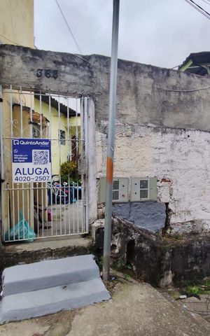 Casa para alugar com 50m², 1 quarto e sem vaga Casa para alugar com 50m², 1 quarto e sem vagaFachada