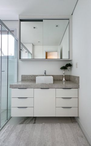 Apartamento para alugar com 137m², 3 quartos e 3 vagasBanheiro  - Suíte 3
